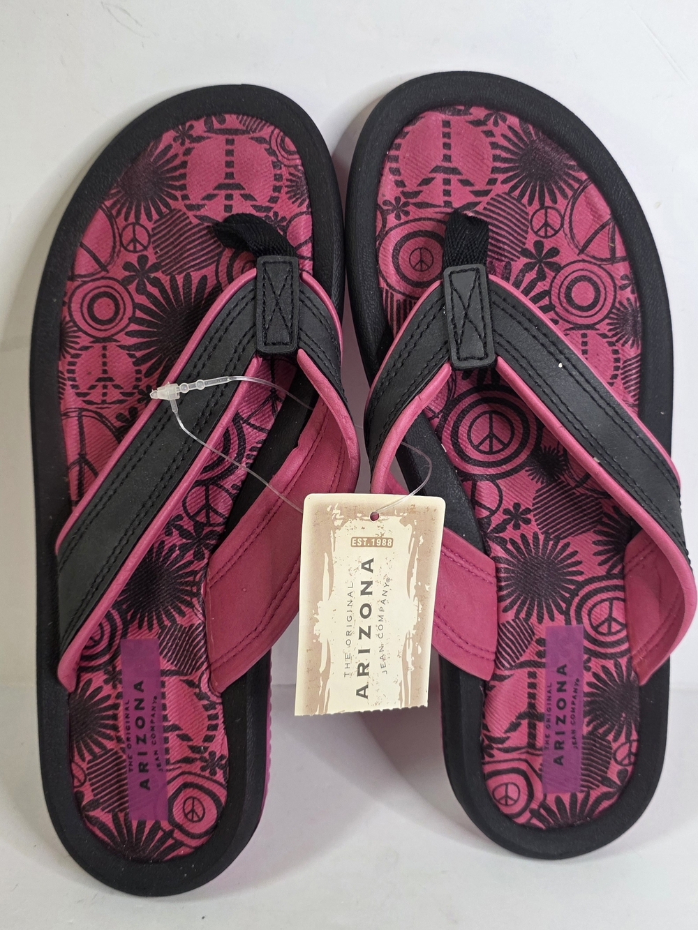 Arizona Jean Company Women's Pink and Black Flip-Flop Sandals